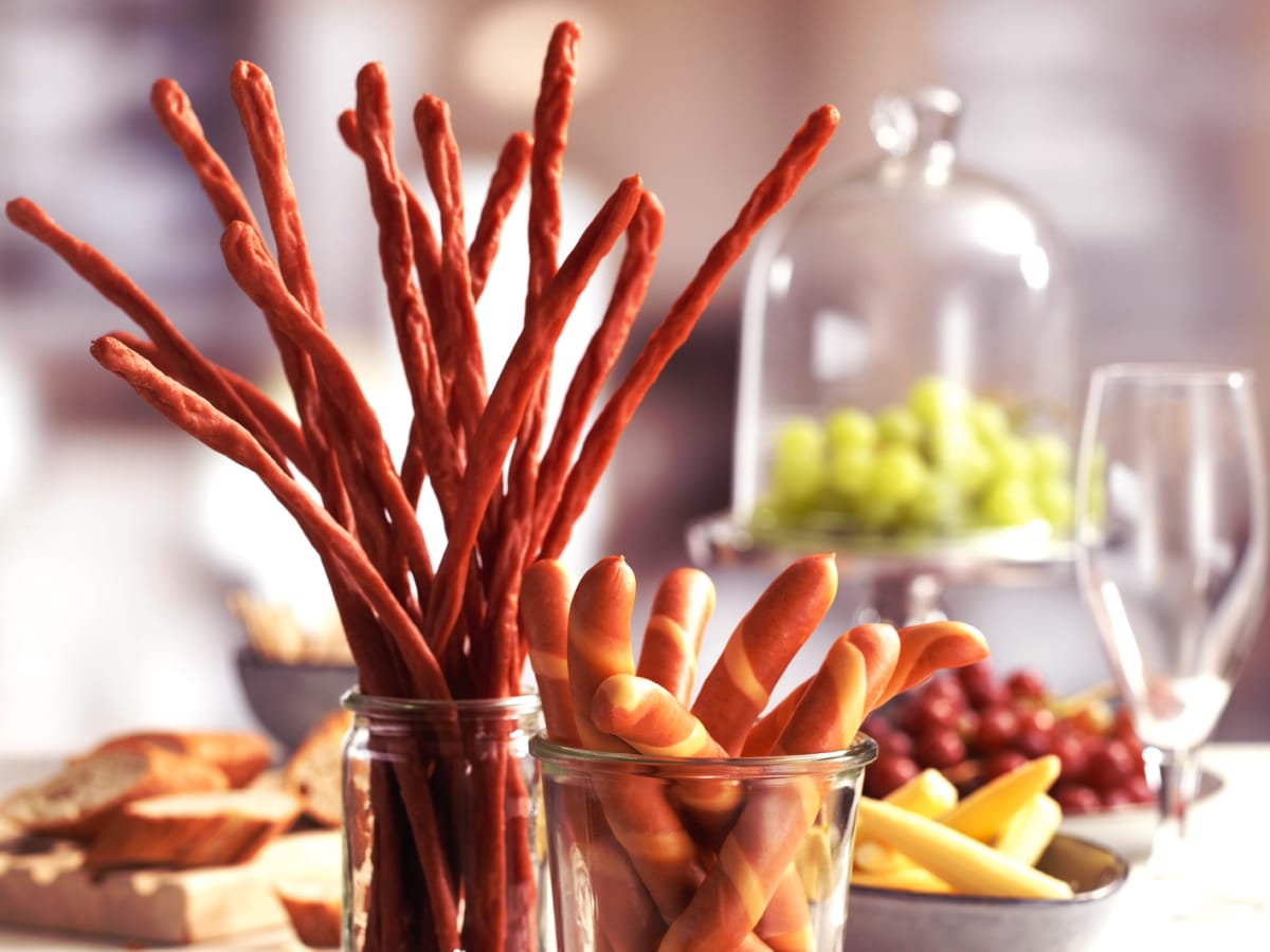 Wurstwaren vom Feinsten: Wir verbinden tradionelle Fertigung mit modernen Methoden.