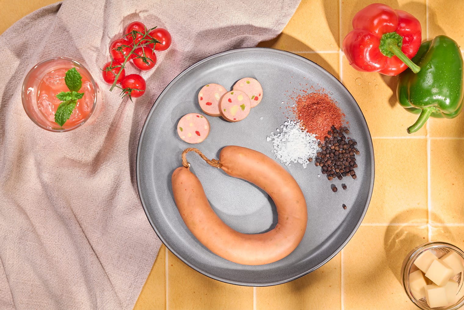 Fleischwurst mit Pizza-Geschmack: edle Zutaten, leckeres Mundgefühl.